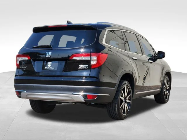 Used 2019 Black Honda Touring image 8