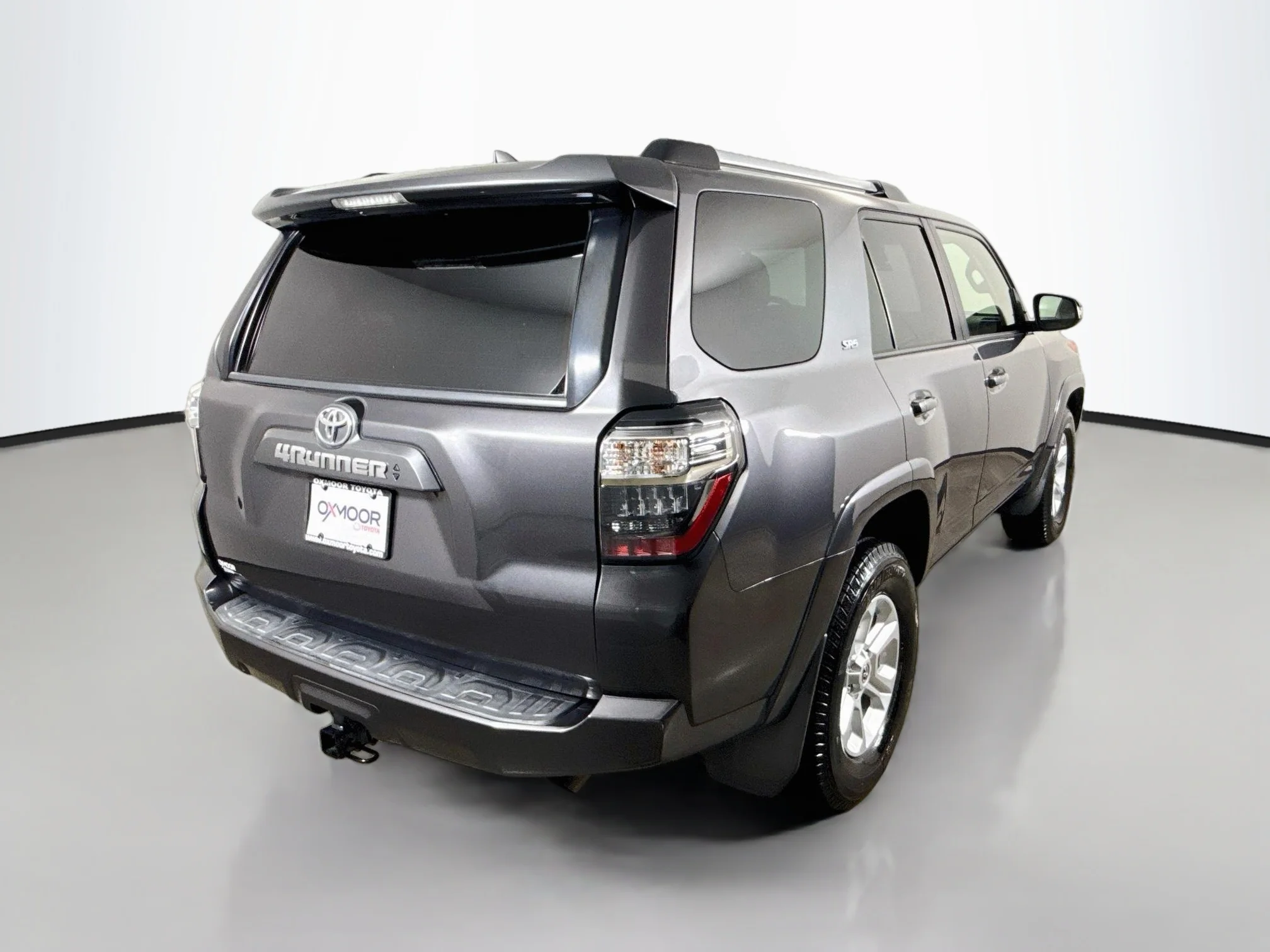 Used 2020 Magnetic Gray Metallic Toyota SR5 Premium image 7