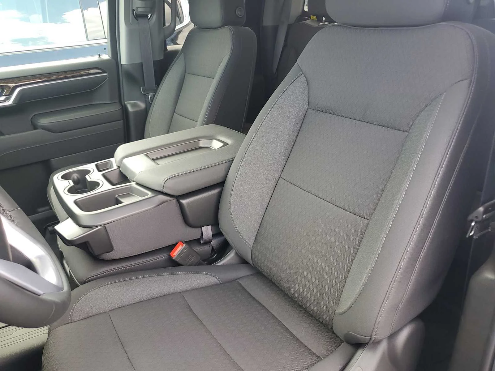New 2026 Sterling Metallic GMC SLE image 34