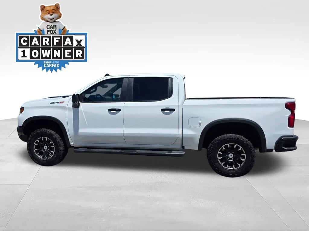 Used 2025 Summit White Chevrolet ZR2 image 4