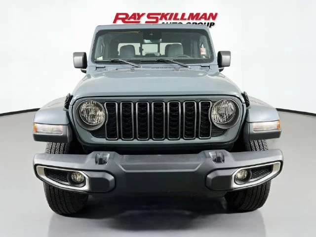 Used 2024 Gray Jeep Sport S image 2