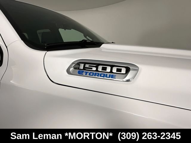 New 2026 Bright White Clear-Coat Exterior Paint Ram Tradesman image 35