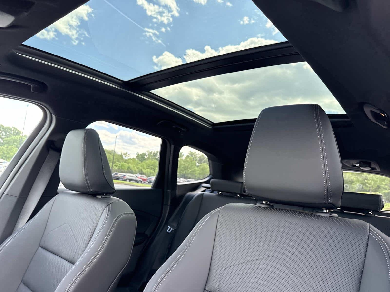 New 2026 Night Dusk Blue Metallic BMW xDrive28i image 4