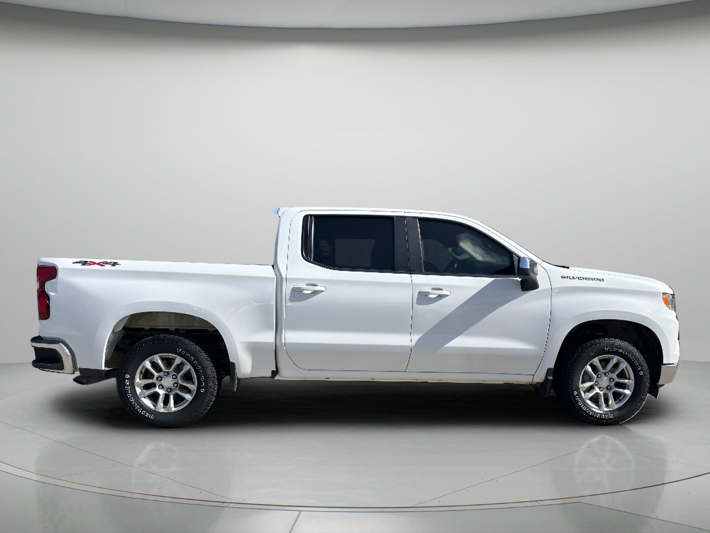 Used 2023 Summit White Chevrolet LT image 8