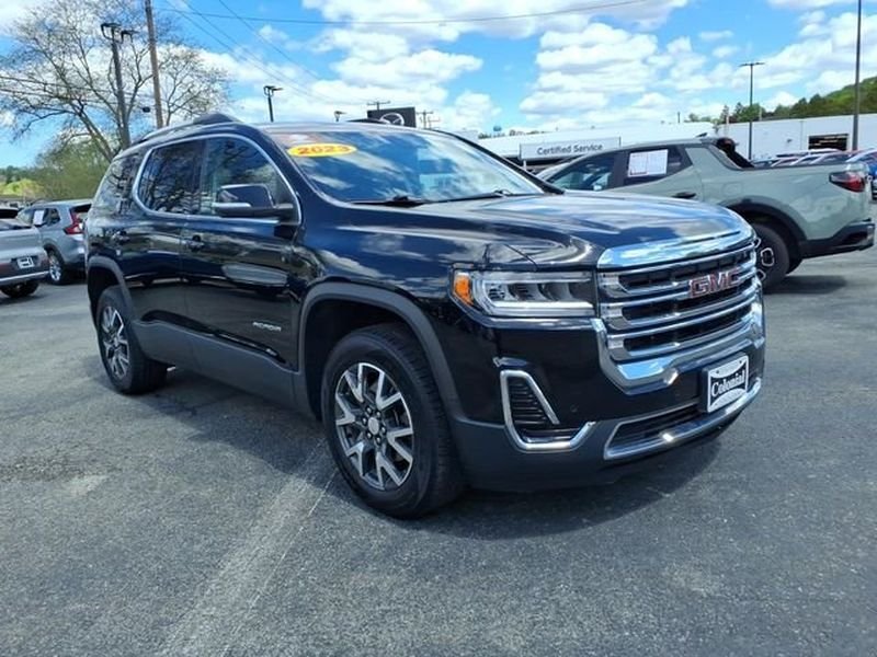 Used 2023 Ebony Twilight Metallic GMC SLE image 2