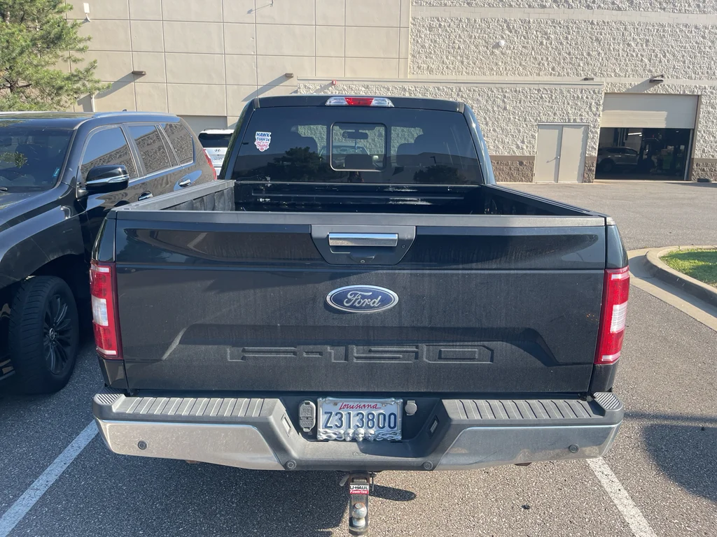 Used 2018 Shadow Black Ford XLT image 7