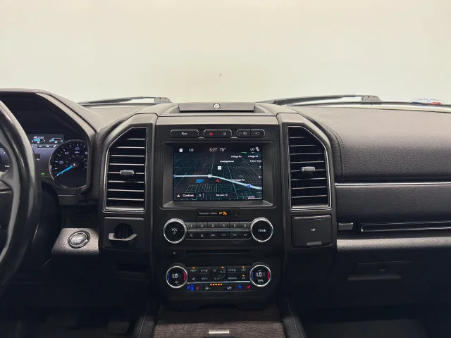 Used 2018 Shadow Black Ford Limited image 4