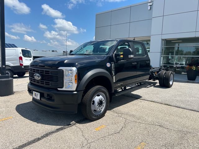 New 2026 Agate Black Metallic Ford F-550® XL image 3