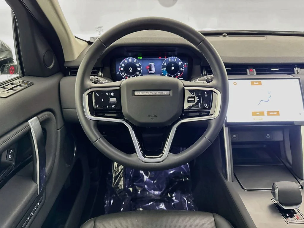 Used 2025 Gray Land Rover S image 23