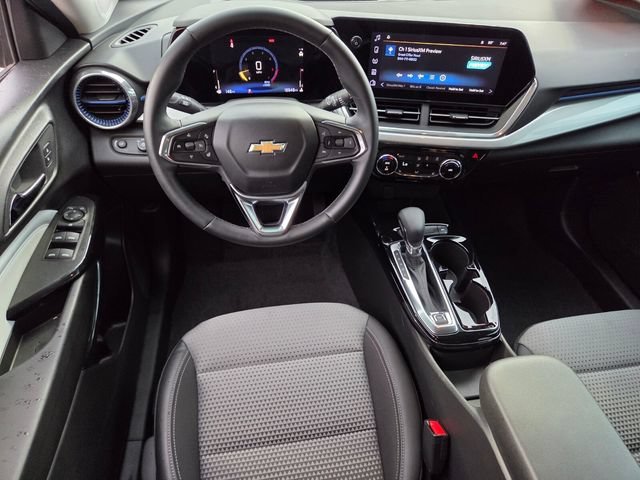 2024 Chevrolet Trax LT - Photo 12