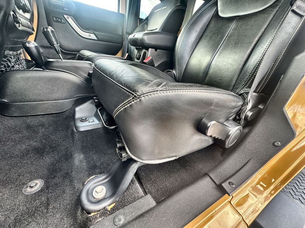 Used 2014 Beige Jeep Unlimited Rubicon image 12