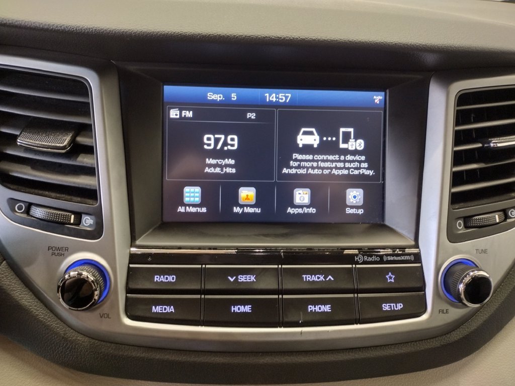 Used 2018 Silver Hyundai SEL image 26