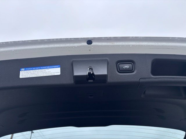 Used 2023 White Hyundai SEL image 51