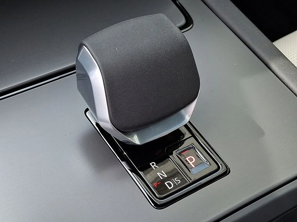 New 2026  Land Rover Landmark image 13