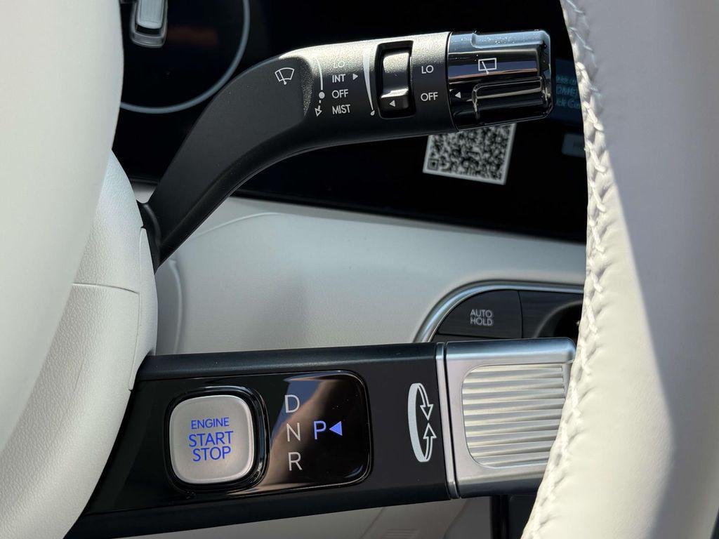 New 2026 Abyss Black Hyundai SEL 7P image 25