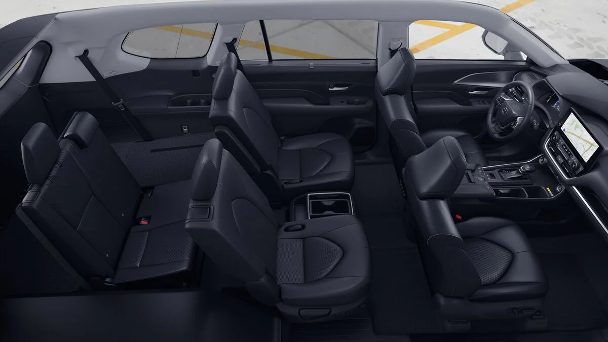 New 2026 Wind Chill Pearl Toyota XLE image 22