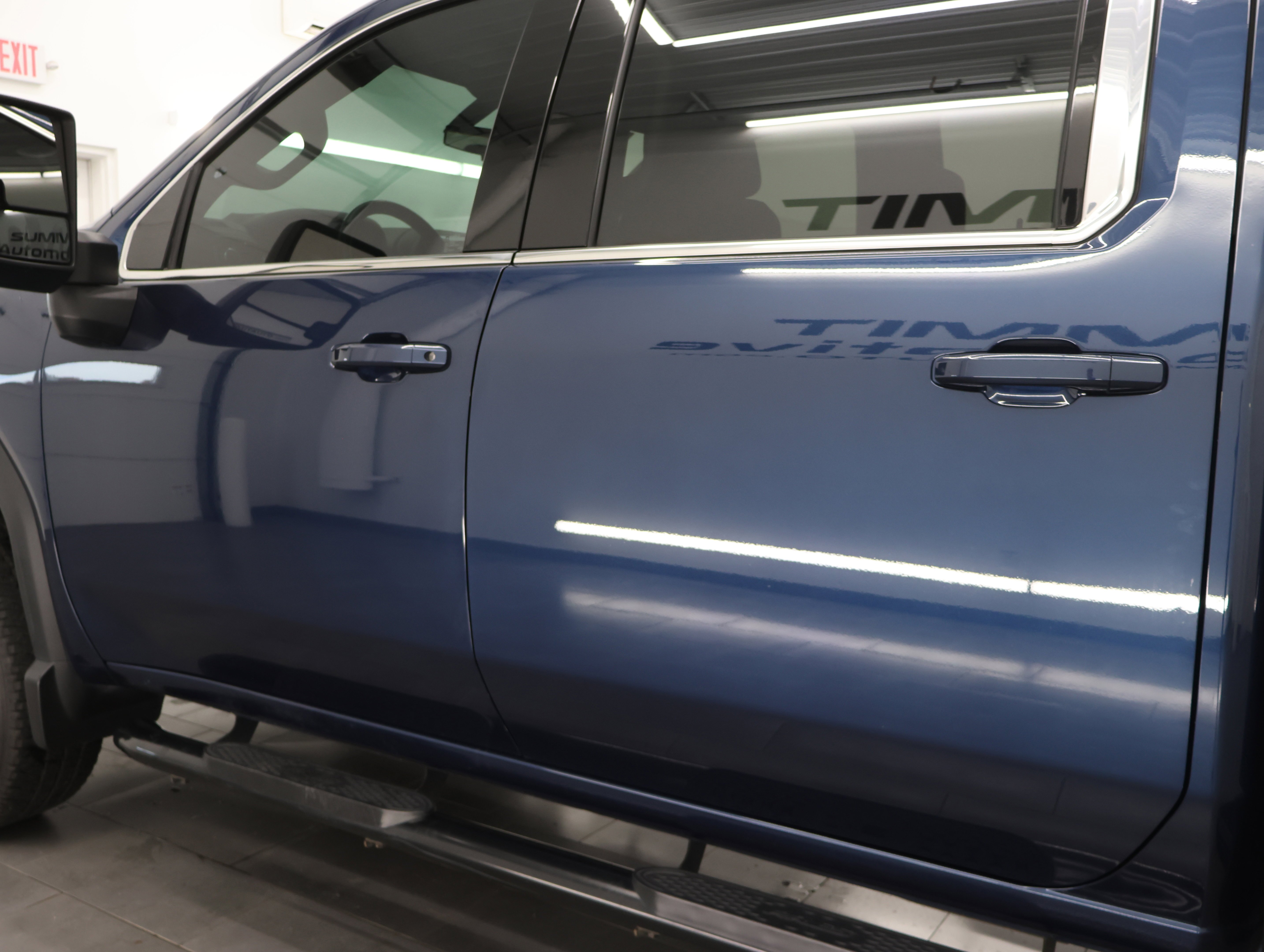 Used 2023 Pacific Blue Metallic GMC 4x4 Crew Cab SLE: CREW-SHORT-SLE-6.6L DIESEL-4WD-BACKUP CAM image 31