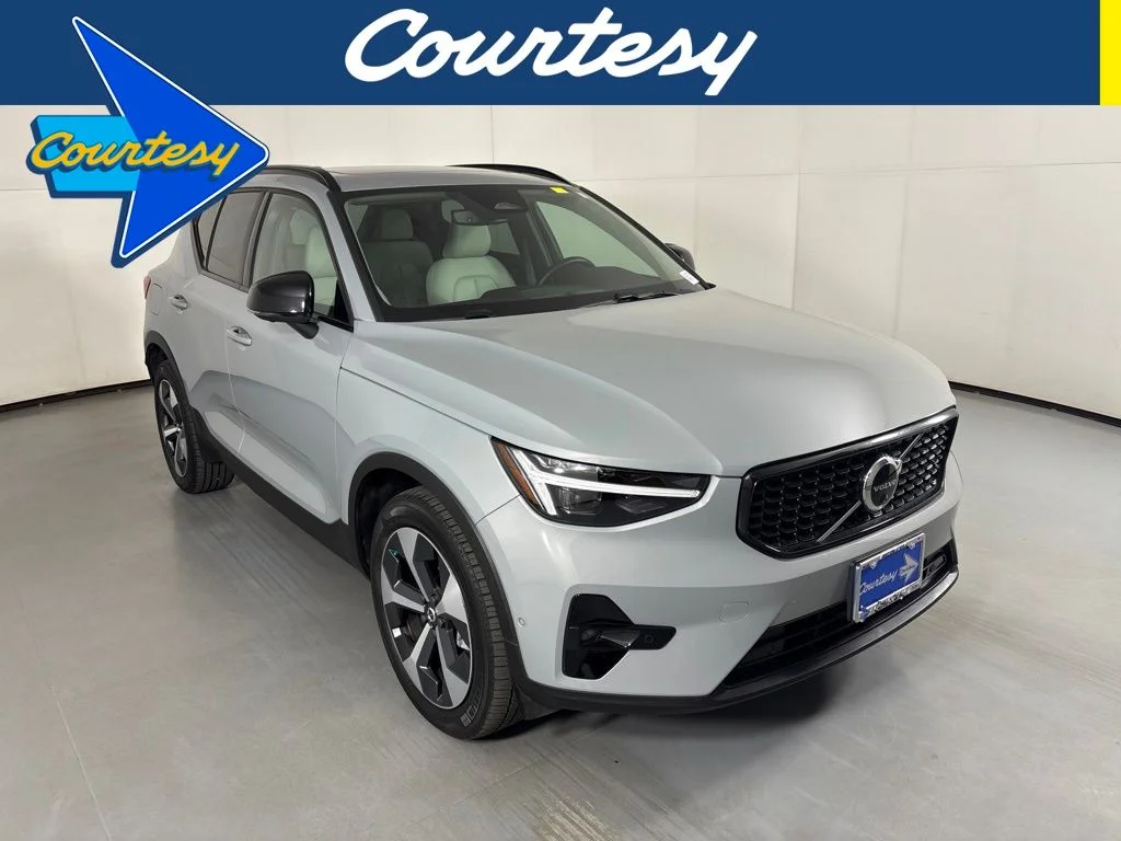 2026 Volvo XC40