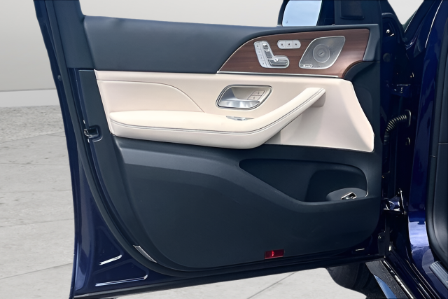 2025 Mercedes-Benz GLE GLE350 - Photo 13