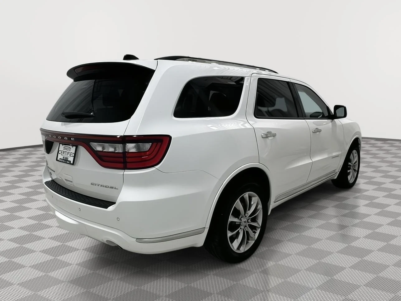 Used 2024 White Knuckle Dodge Citadel image 5