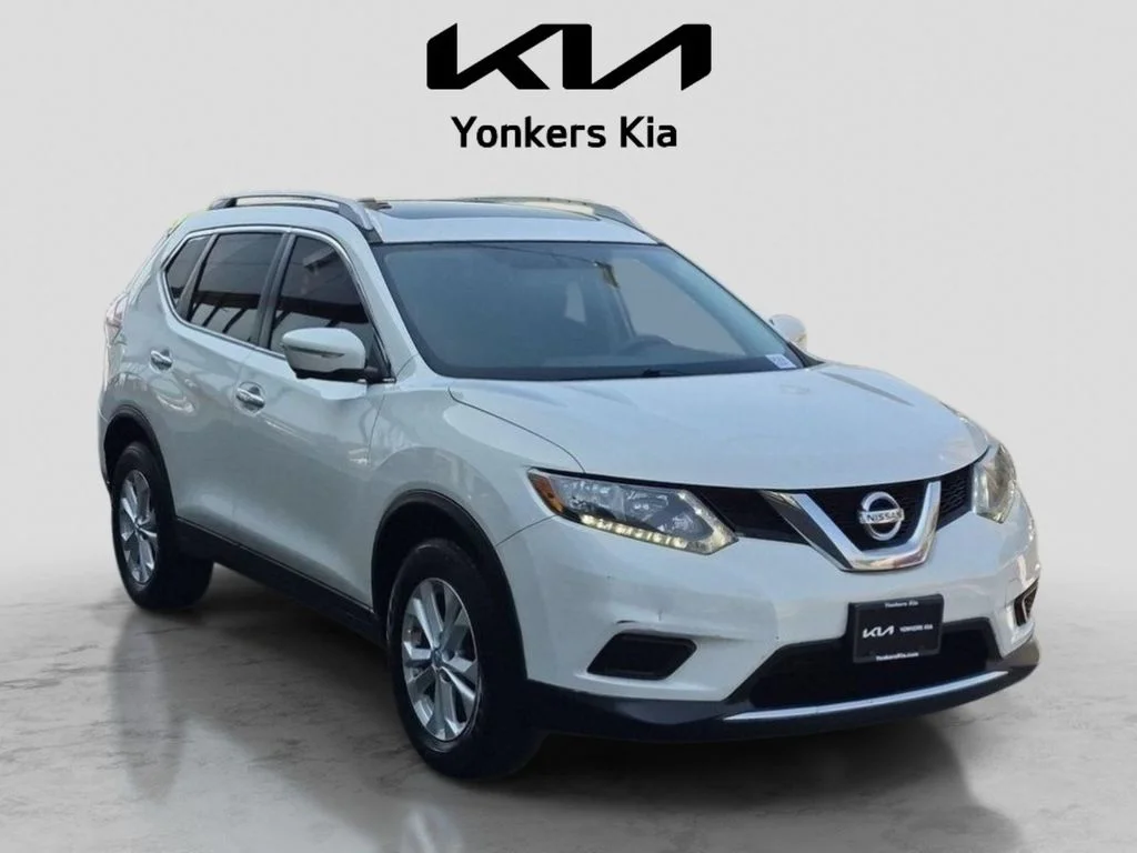 Used 2014 White Nissan SV image 3