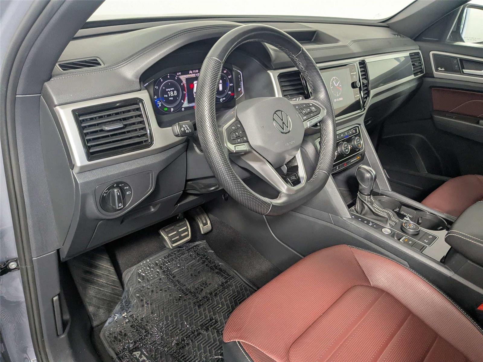 Used 2023 Pure Gray Volkswagen 3.6L V6 SEL Premium R-Line image 15