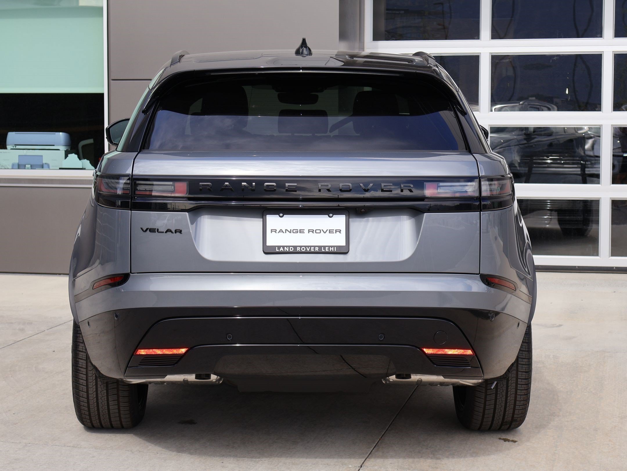 New 2026 Zadar Grey LAND ROVER Belgravia Edition image 7