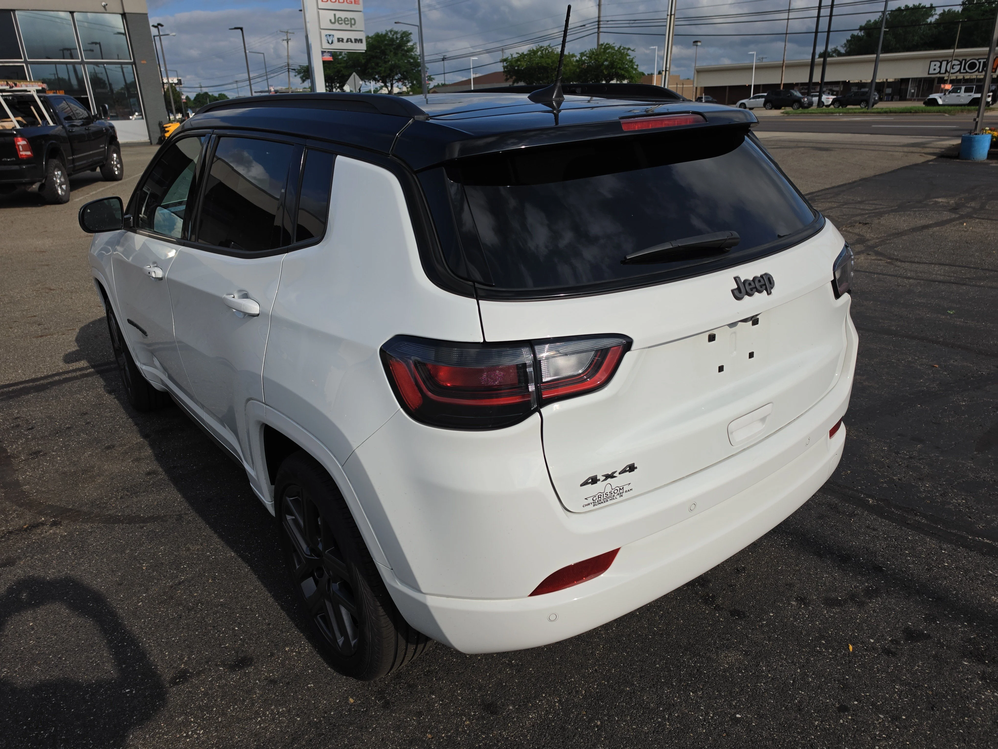 Used 2025 Bright White Clearcoat Jeep Limited image 5
