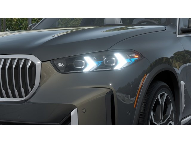 New 2026 Dravit Grey Metallic BMW sDrive40i image 6