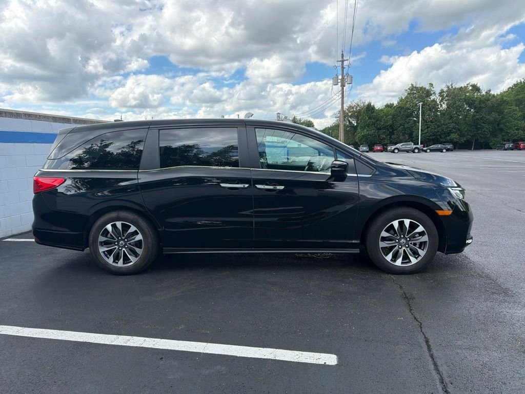 2024 Honda Odyssey EX-L - Photo 6
