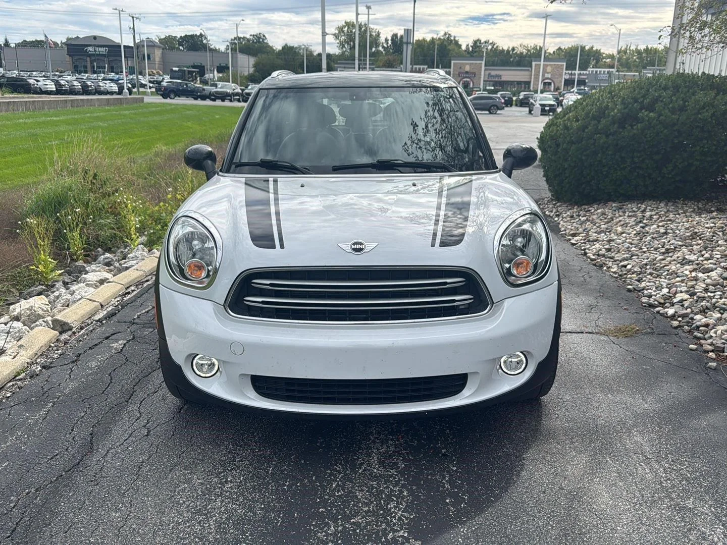 Used 2016 Light White MINI Cooper image 2