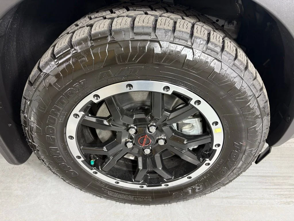 New 2026 Everest White Pearl TriCoat Nissan Rock Creek® image 10