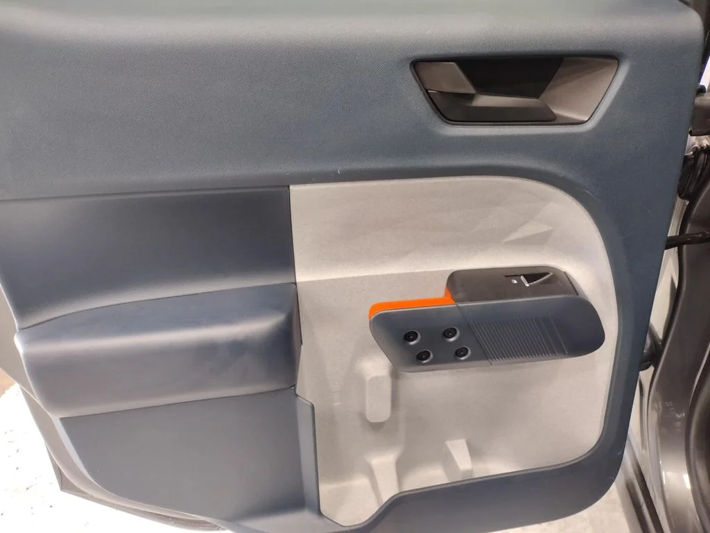 Used 2022 Gray Ford XLT image 25
