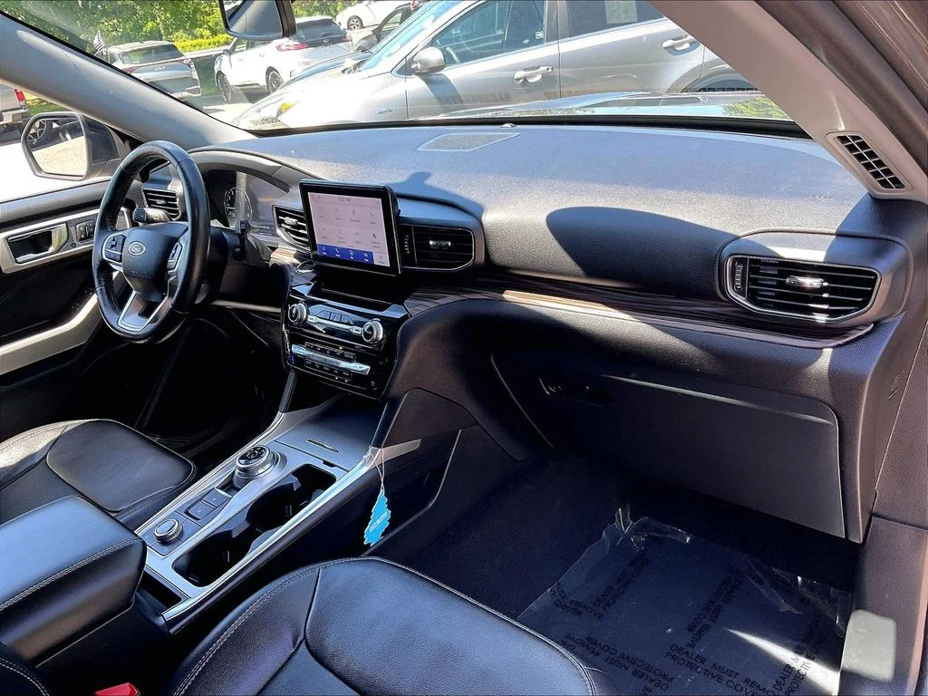 Used 2022 Gray Ford Limited image 14