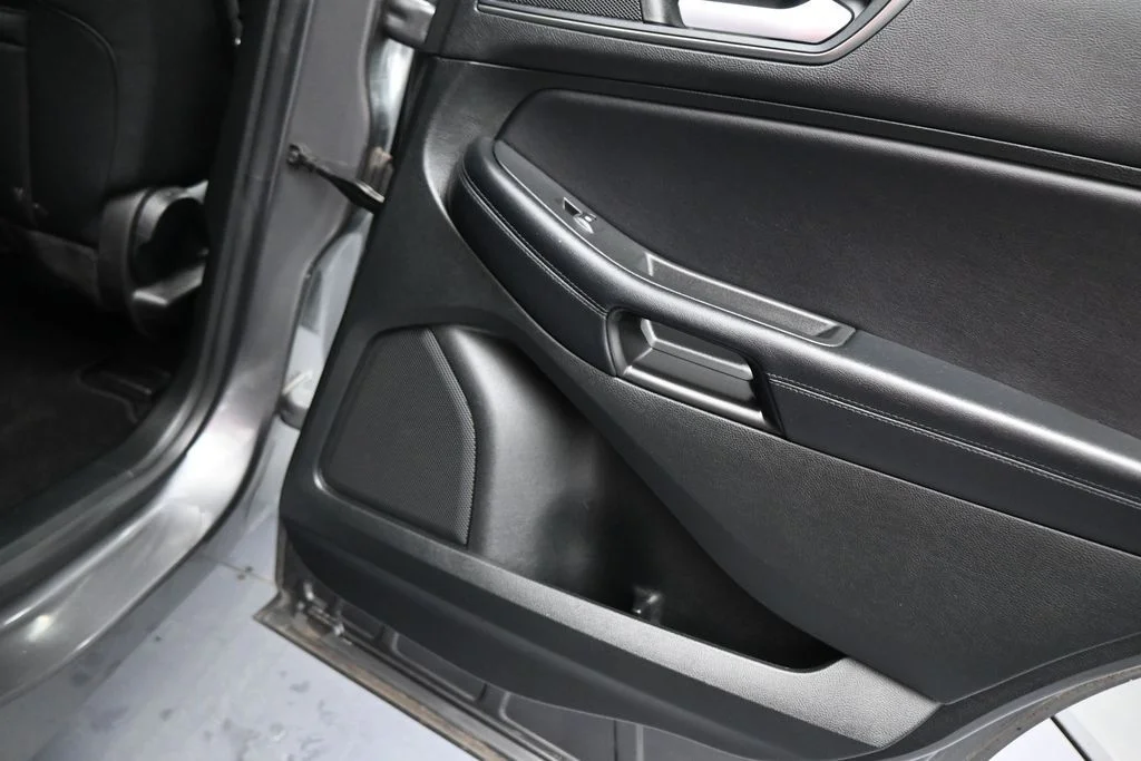 Used 2023 Gray Ford SE image 42