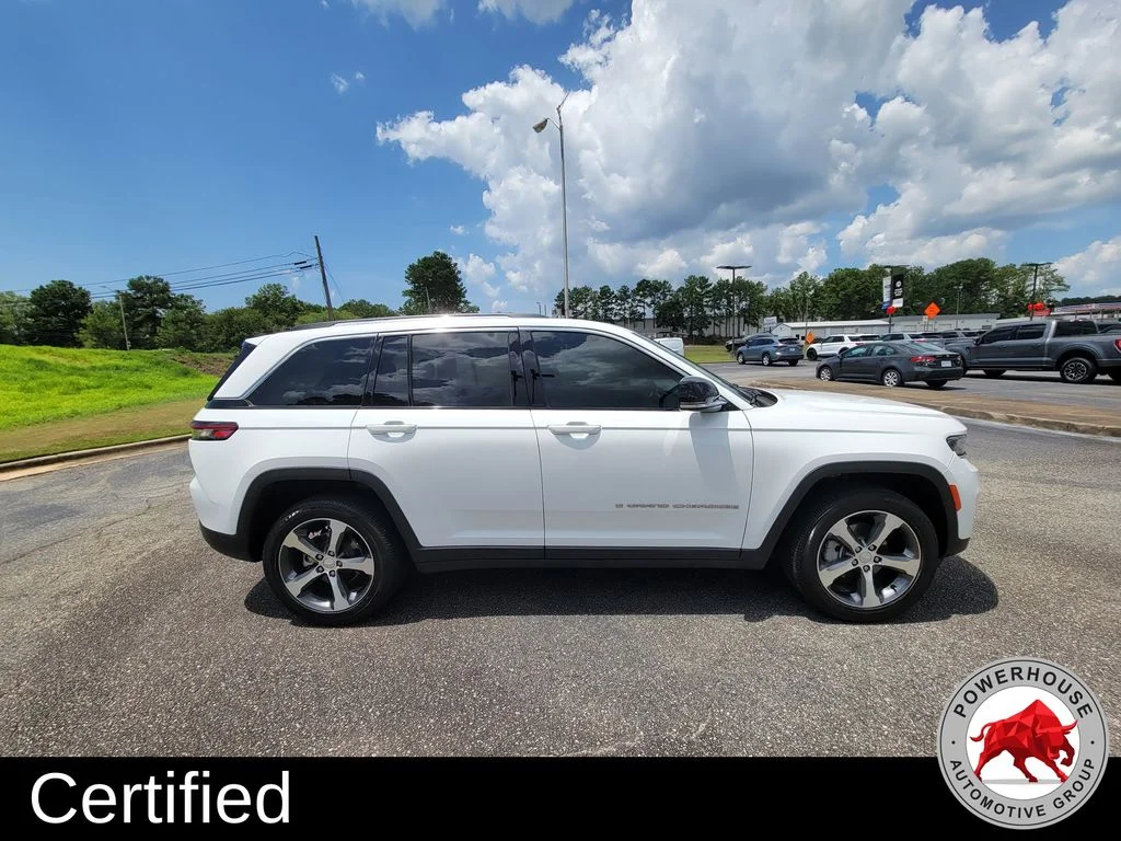 Used 2024 White Jeep Limited image 6