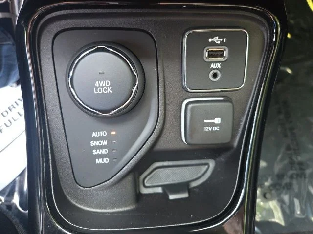 Used 2020 Billet Silver Metallic Jeep Limited image 20