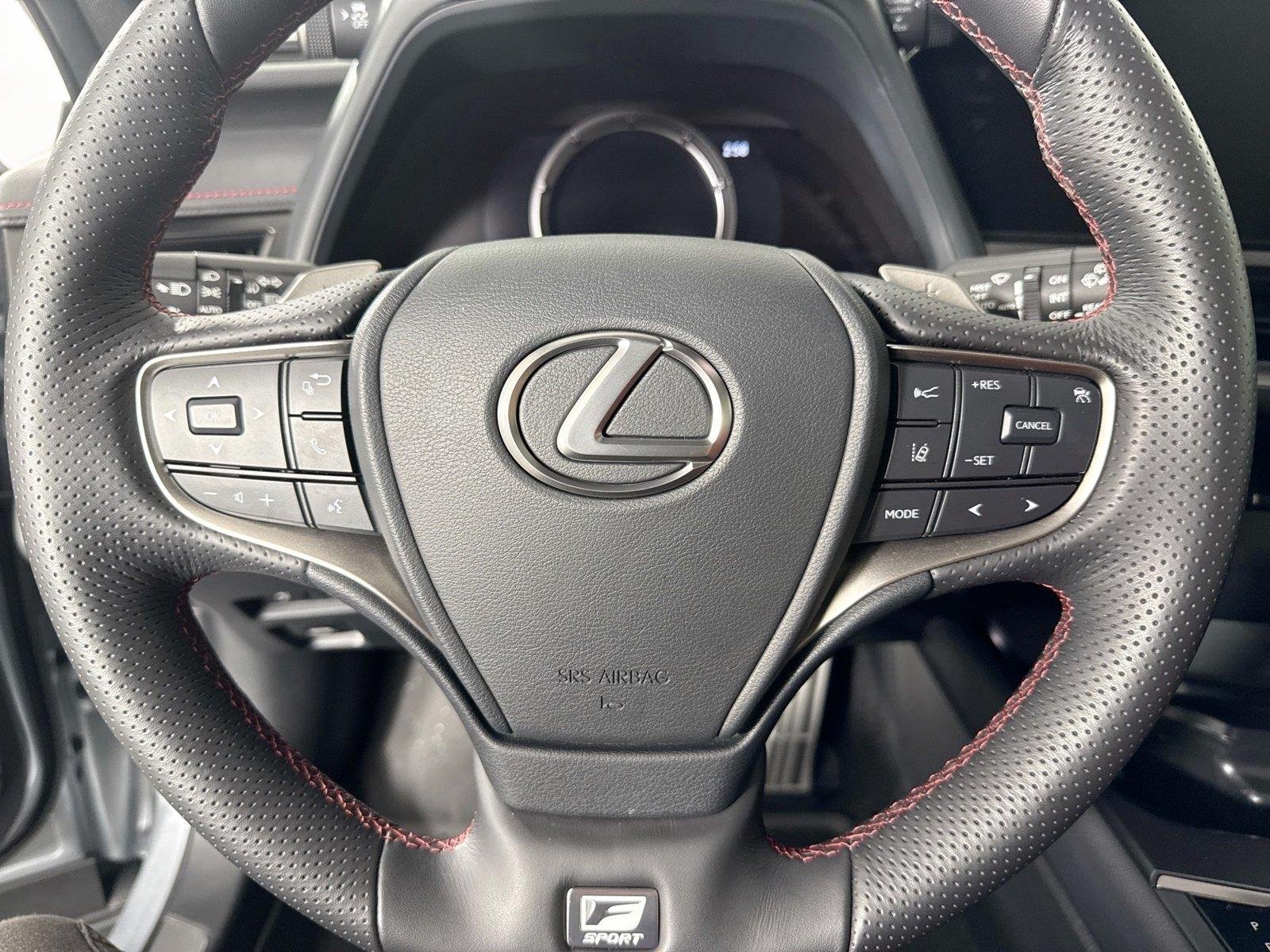 Used 2024 Iridium w/ Obsidian Roof Lexus UX 250h F SPORT Handling image 18
