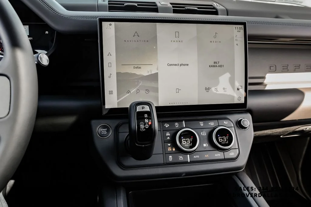 New 2026 Fuji White Land Rover X-Dynamic SE image 25