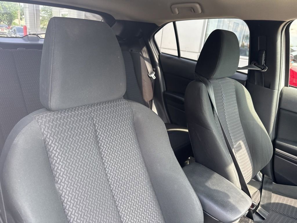 Used 2023 Diamond White Mitsubishi ES image 11