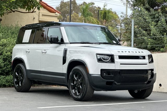 New 2026 Borasco Grey Land Rover S image 7