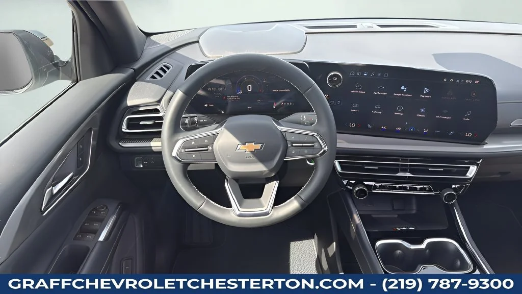 New 2026 Summit White Chevrolet LT image 19