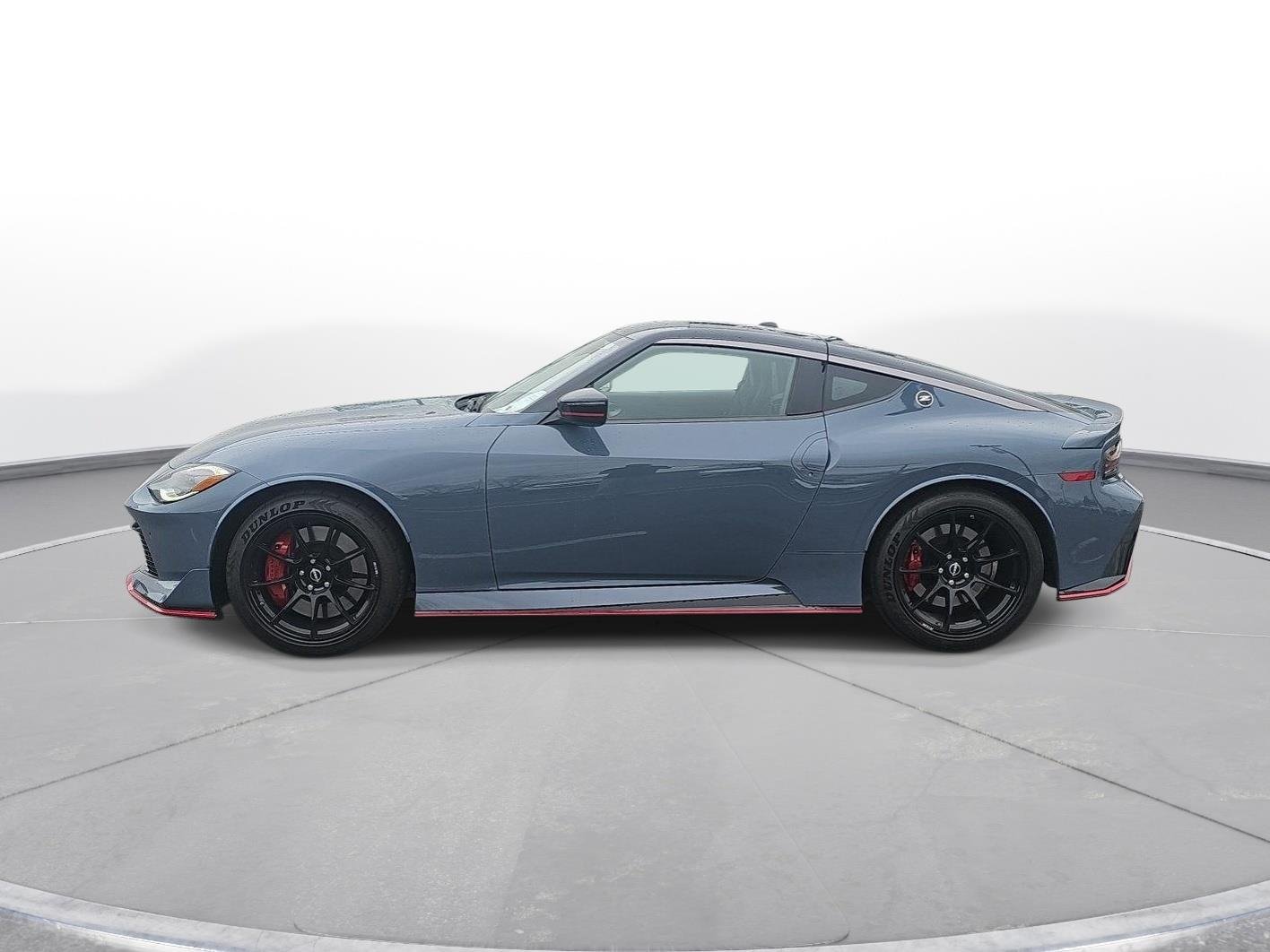 Used 2024 Stealth Gray/Super Black Nissan NISMO image 9