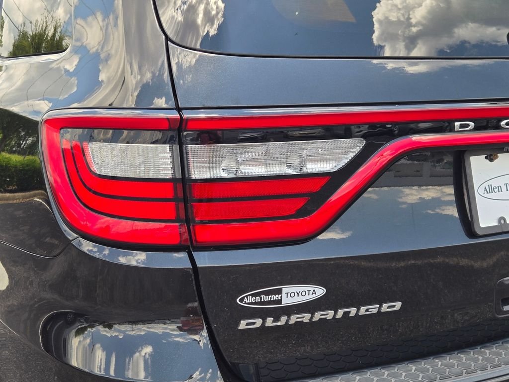 Used 2014 Black Dodge SXT image 10