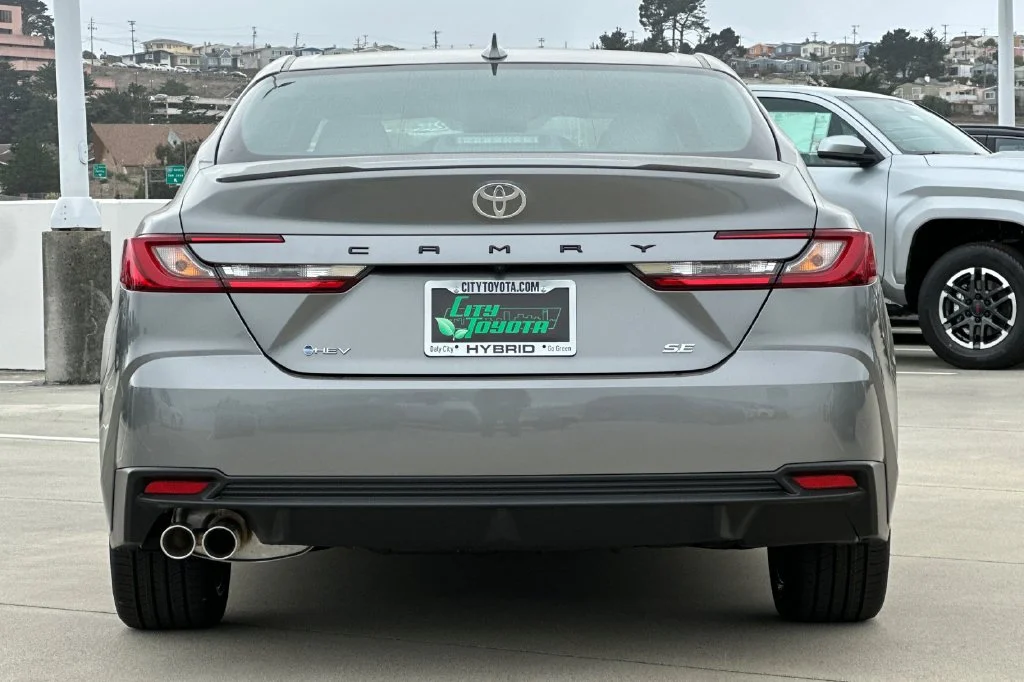 New 2026 Heavy Metal <sup>1</sup> Toyota  SE image 5