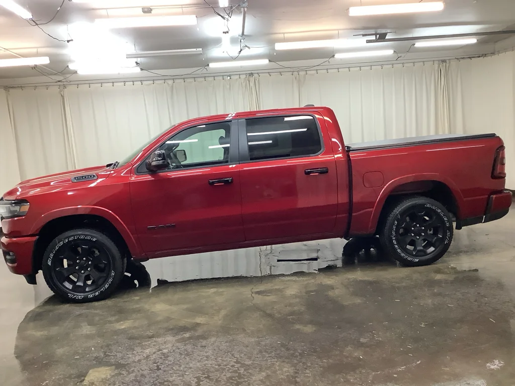 New 2026 Molten Red Pearl-Coat Exterior Paint RAM BIG HORN image 10