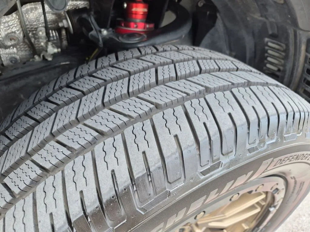 Used 2020 Black Lexus 460 image 14