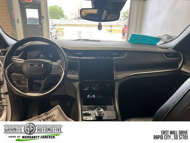 Used 2024 Silver Jeep 4xe image 21