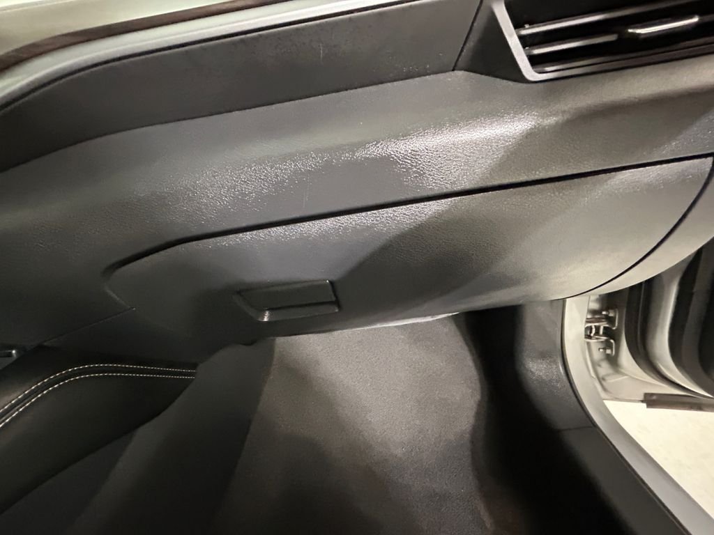 Used 2023 Silver Nissan 2.5 SV image 24