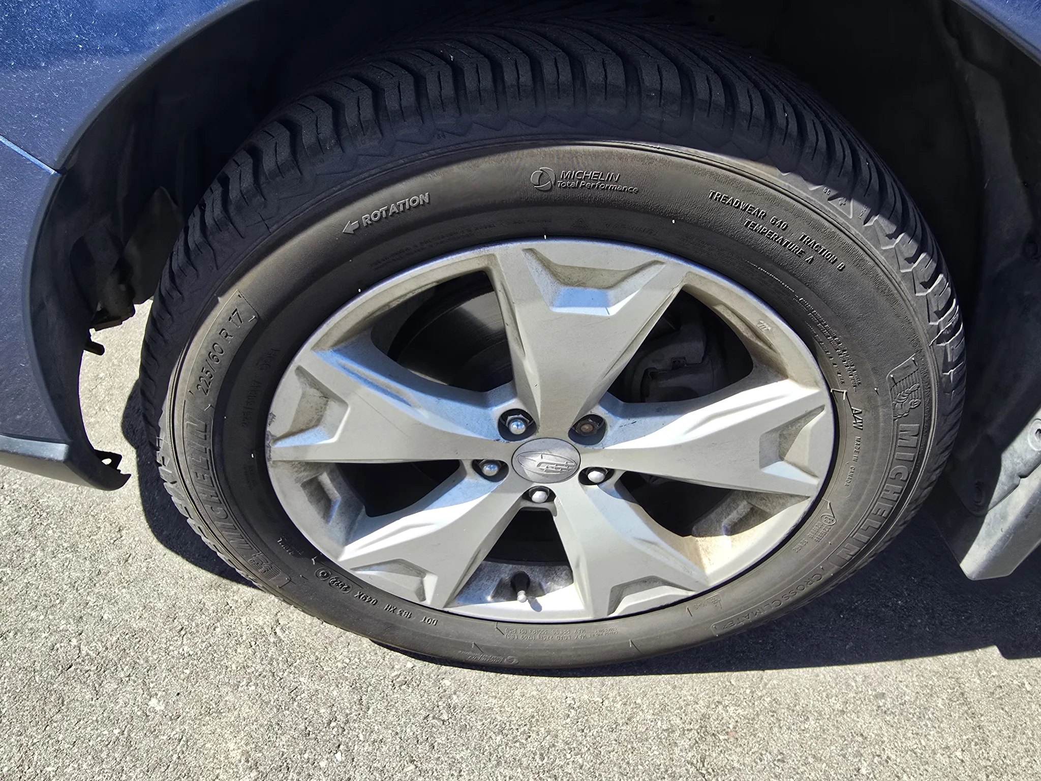 Used 2015 Quartz Blue Pearl Subaru 2.5i Premium image 17